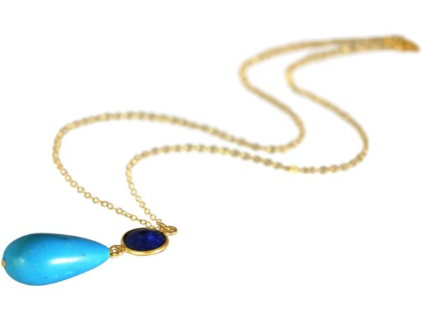 GEMSHINE Halskette mit Saphir und Türkis. Anhänger aus 925 Silber hochwertig vergoldet an 60cm Kette. Made in München / Deutschland. Im eleganten Schmucketui geliefert. Auch als Set mit Ohrringen. - Image 3