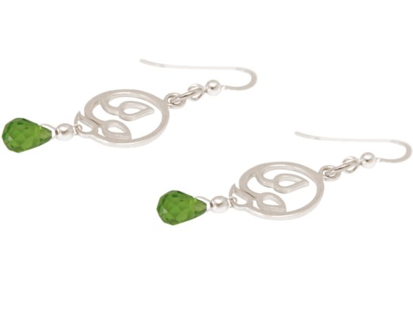 GEMSHINE Damenohrringe aus 925 Silber mit YOGA Lotusblumen und Peridot Quarzen. Edelsteine hervorragender Qualität und Farbe. Made in Madrid / Spanien. Im eleganten Schmucketui und Geschenkverpackung - Image 4